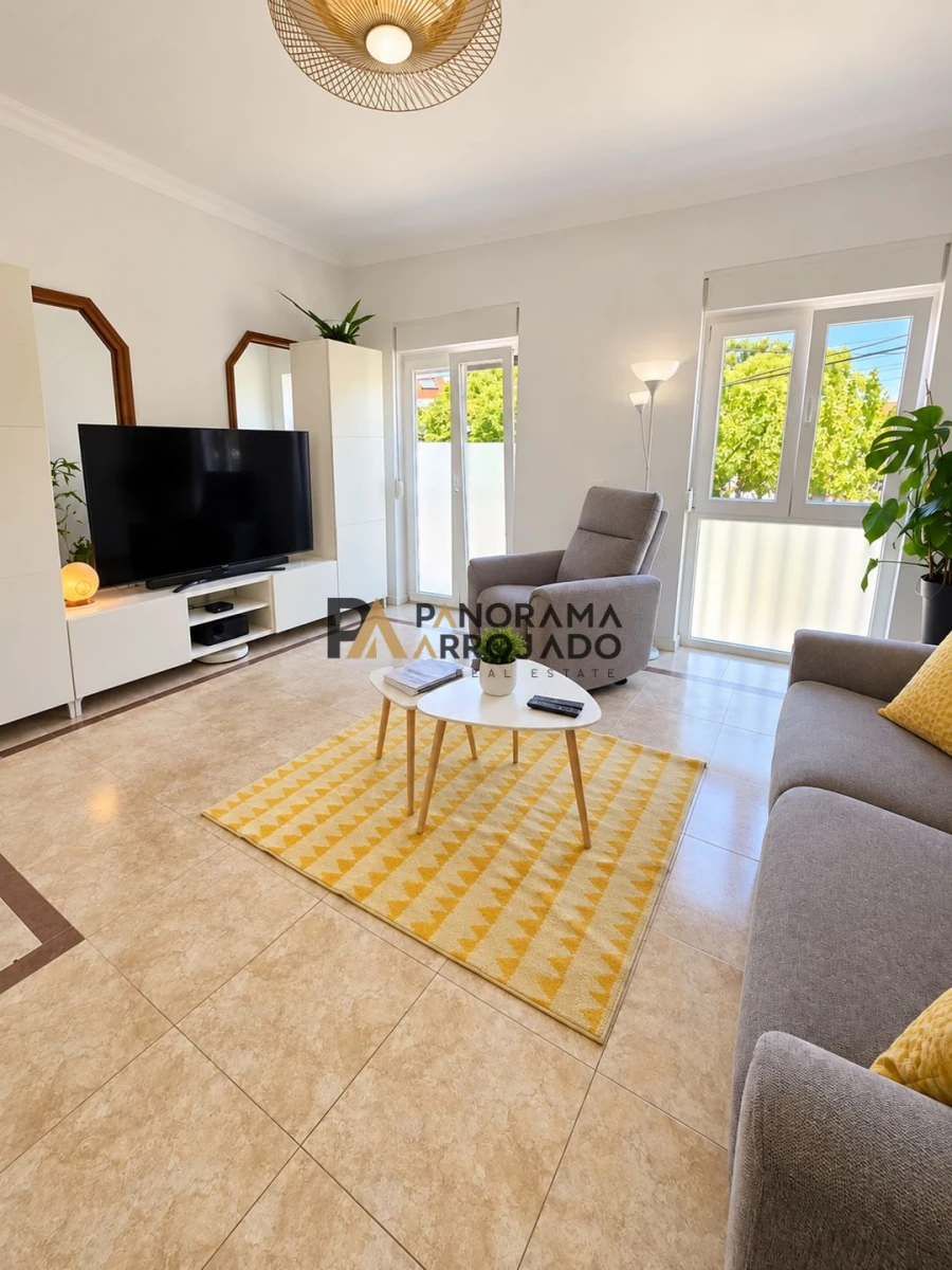 Apartamento T3 para Venda em Quinta do Conde Foto 2