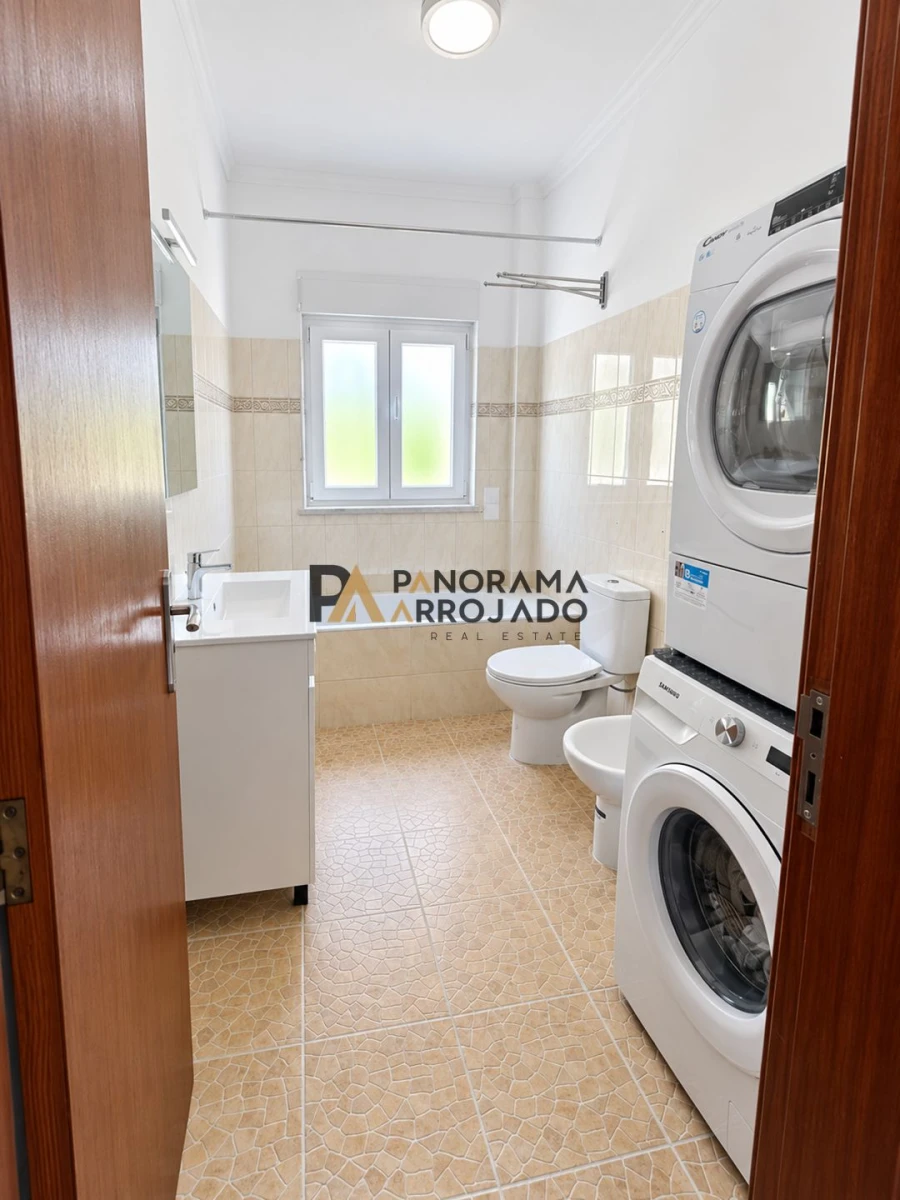 Apartamento T3 para Venda em Quinta do Conde Foto 25