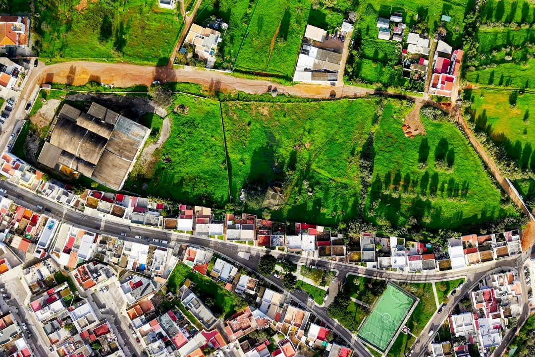 Terreno para Venda em Quelfes Foto 7