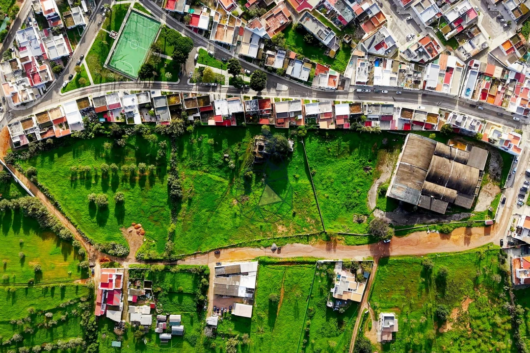 Terreno para Venda em Quelfes Foto 29