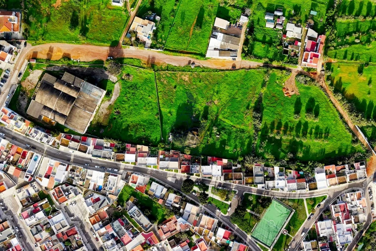 Terreno para Venda em Quelfes Foto 7