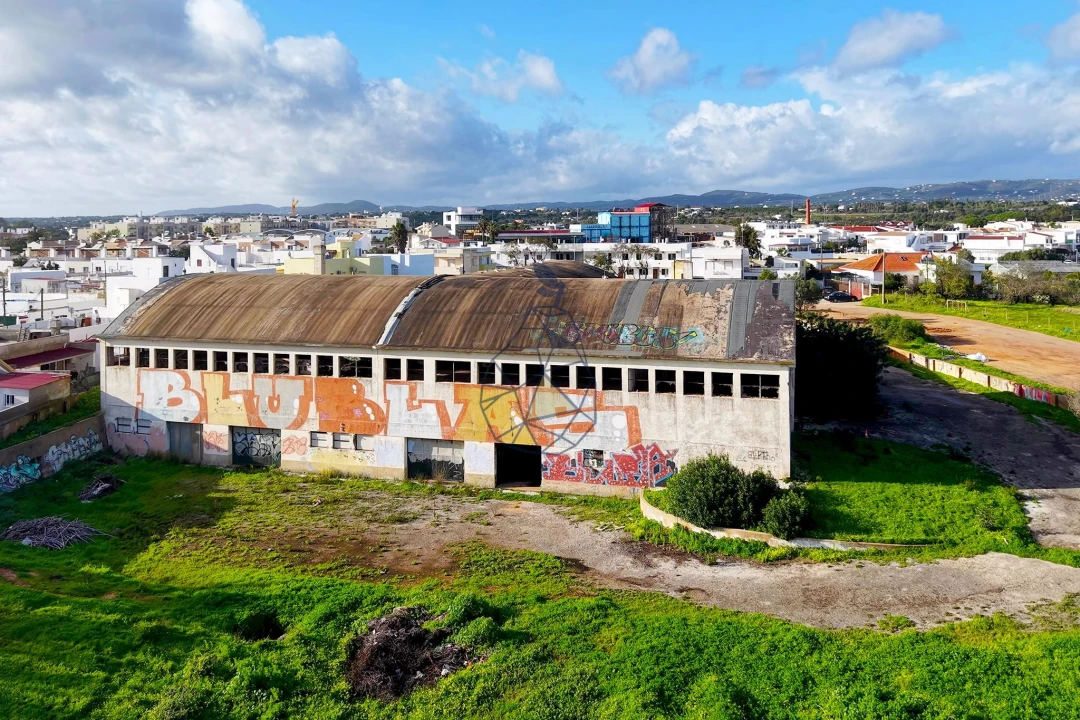 Terreno para Venda em Quelfes Foto 4
