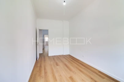 Apartamento T3 para Arrendamento em Amora