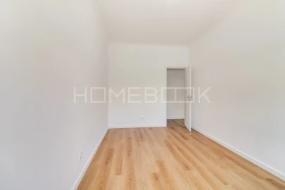 Apartamento T3 para Arrendamento em Amora
