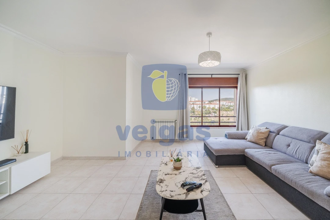 Apartamento T2 para Venda em Rio de Mouro Foto 21