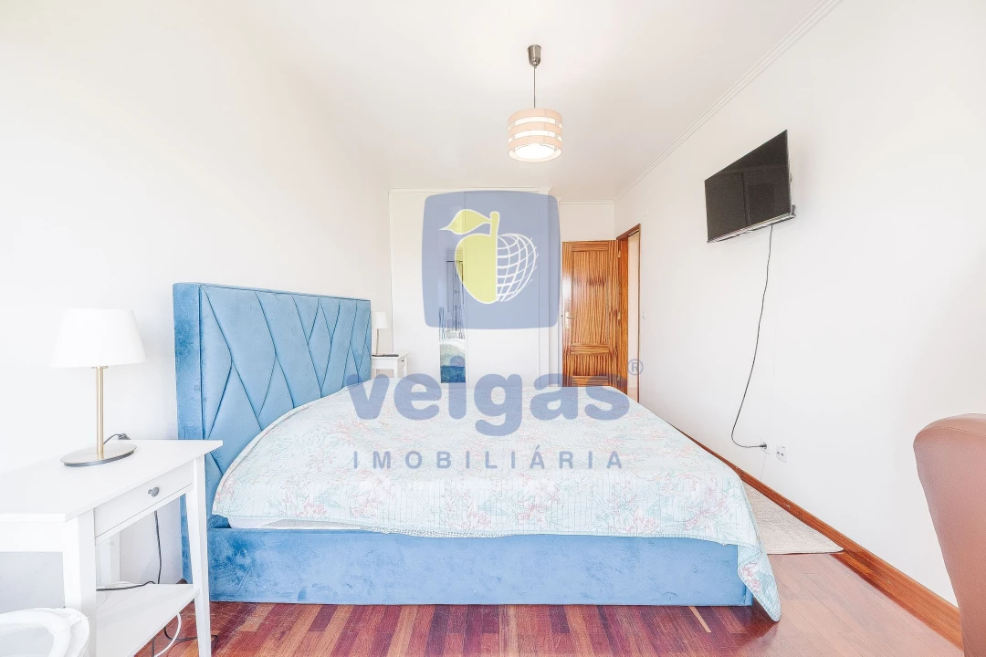 Apartamento T2 para Venda em Rio de Mouro Foto 10