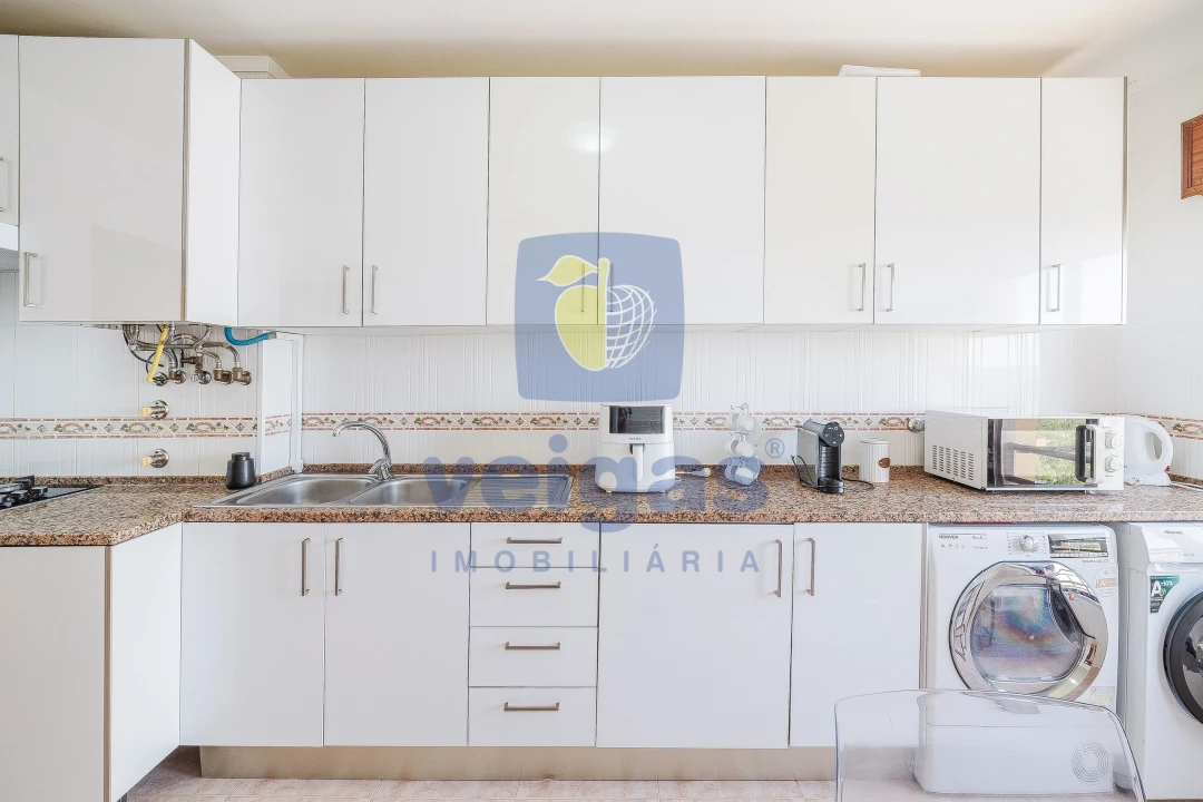 Apartamento T2 para Venda em Rio de Mouro Foto 29