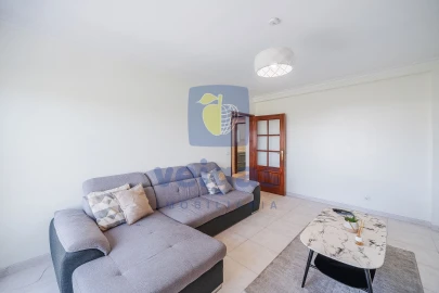 Apartamento T2 para Venda em Rio de Mouro