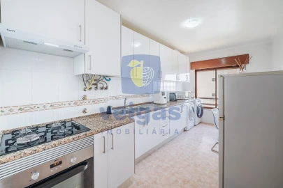 Apartamento T2 para Venda em Rio de Mouro