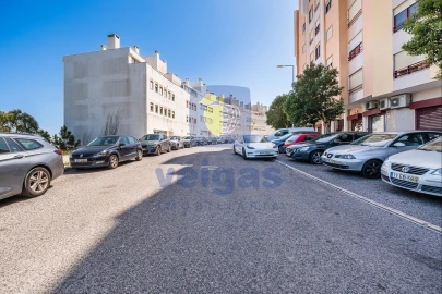 Apartamento T2 para Venda em Rio de Mouro