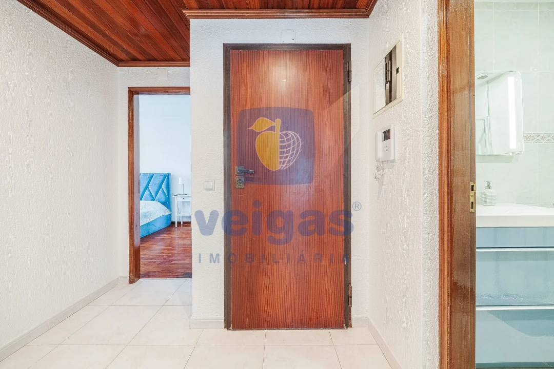 Apartamento T2 para Venda em Rio de Mouro Foto 19