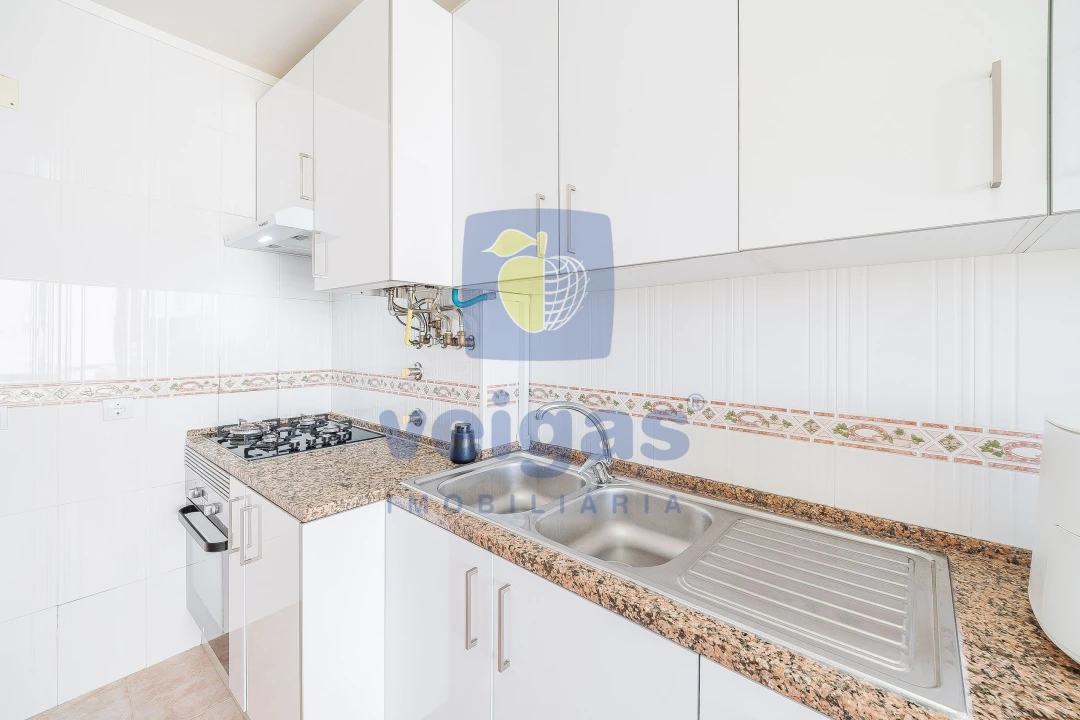 Apartamento T2 para Venda em Rio de Mouro Foto 33