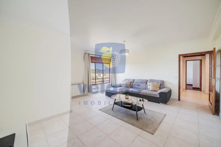 Apartamento T2 para Venda em Rio de Mouro Foto 22
