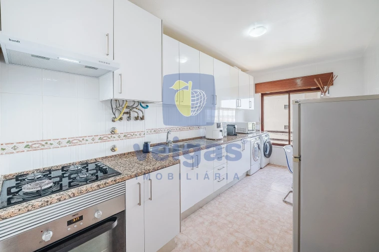 Apartamento T2 para Venda em Rio de Mouro Foto 26