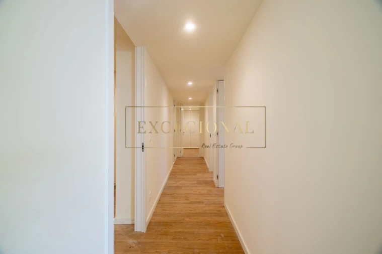 Apartamento T4 para Venda em Ermesinde Foto 22