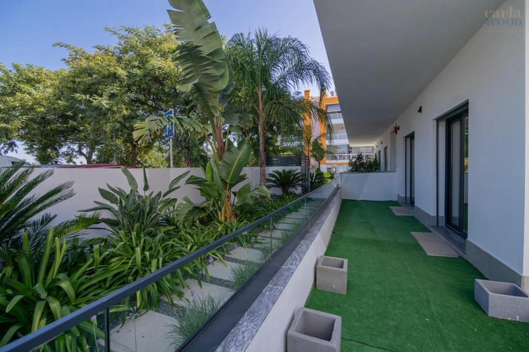 Apartamento T2 para Venda em Portimão Foto 16