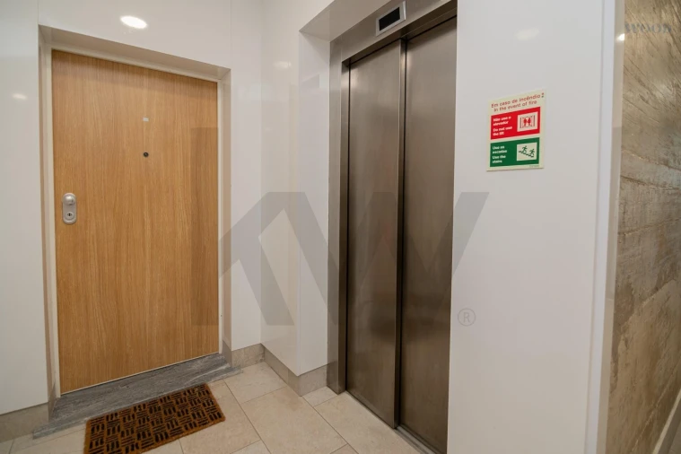 Apartamento T2 para Venda em Portimão Foto 40