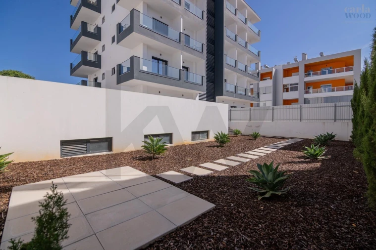 Apartamento T2 para Venda em Portimão Foto 12