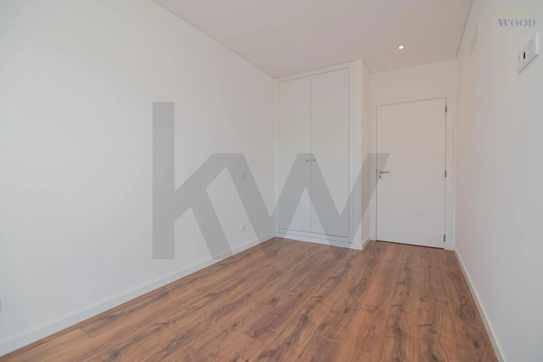 Apartamento T3 para Venda em Portimão Foto 48