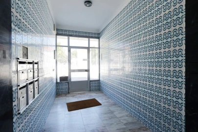Apartamento T2 para Venda em Santa Maria do Castelo e Santiago e Santa Susana