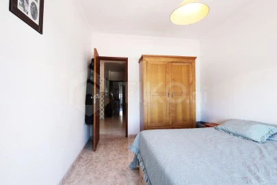 Apartamento T2 para Venda em Santa Maria do Castelo e Santiago e Santa Susana