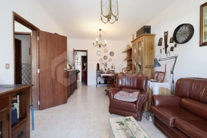 Apartamento T2 para Venda em Santa Maria do Castelo e Santiago e Santa Susana