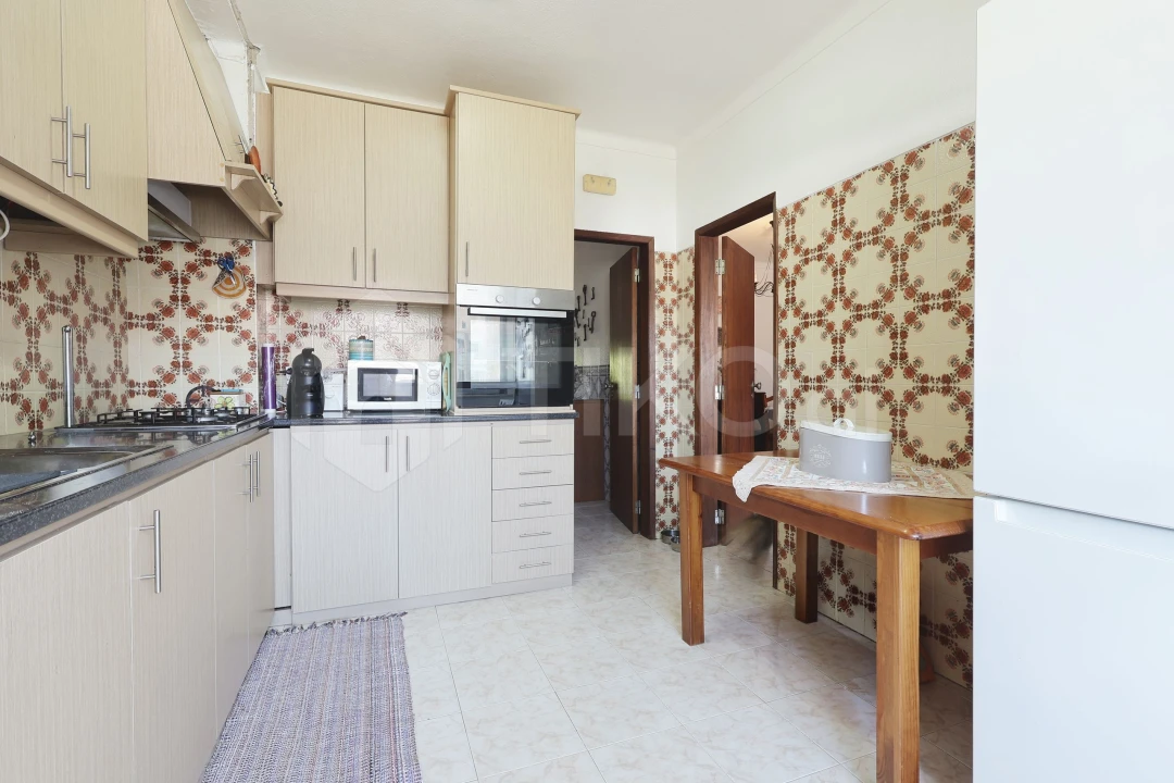 Apartamento T2 para Venda em Santa Maria do Castelo e Santiago e Santa Susana Foto 16