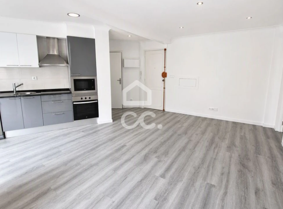 Apartamento T2 para Arrendamento em Odivelas Foto 3