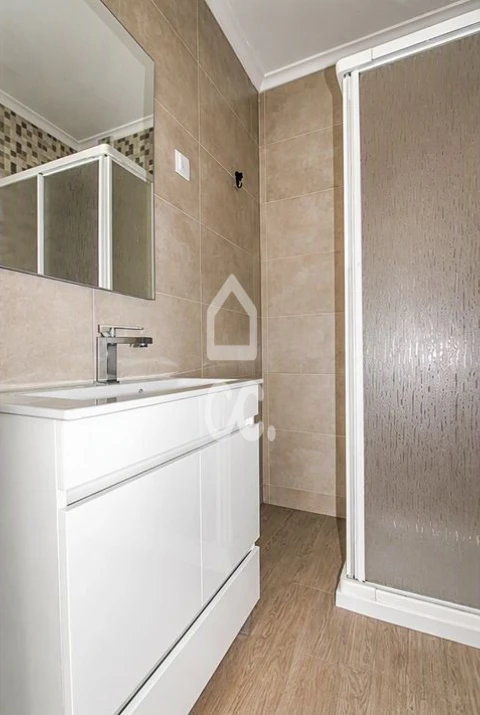 Apartamento T2 para Arrendamento em Odivelas