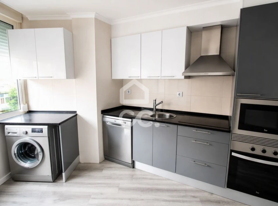 Apartamento T2 para Arrendamento em Odivelas Foto 4