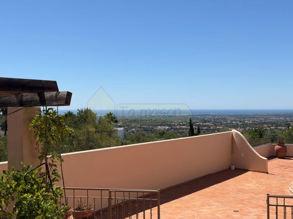 Moradia T3 para Venda em Santa Barbara de Nexe Foto 8