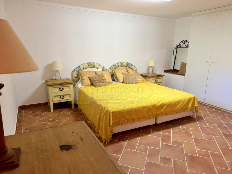 Moradia T3 para Venda em Santa Barbara de Nexe Foto 19