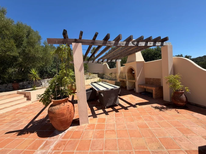 Moradia T3 para Venda em Santa Barbara de Nexe Foto 12