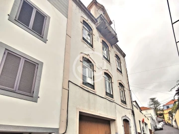 Moradia T12 para Venda em Funchal (Santa Luzia)