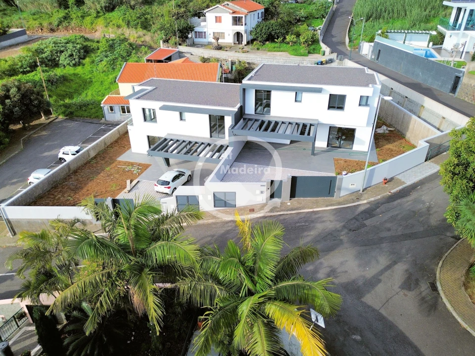 Moradia T3 para Venda em São Roque Foto 2