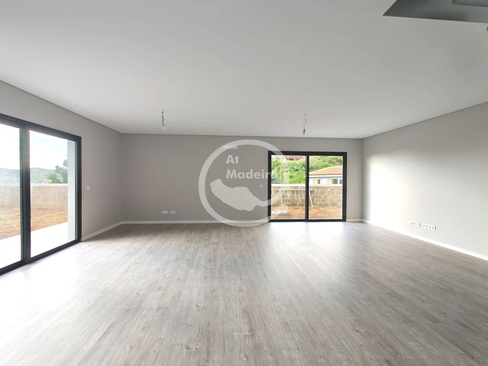 Moradia T3 para Venda em São Roque Foto 5
