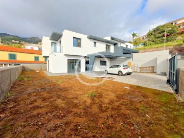 Moradia T3 para Venda em São Roque