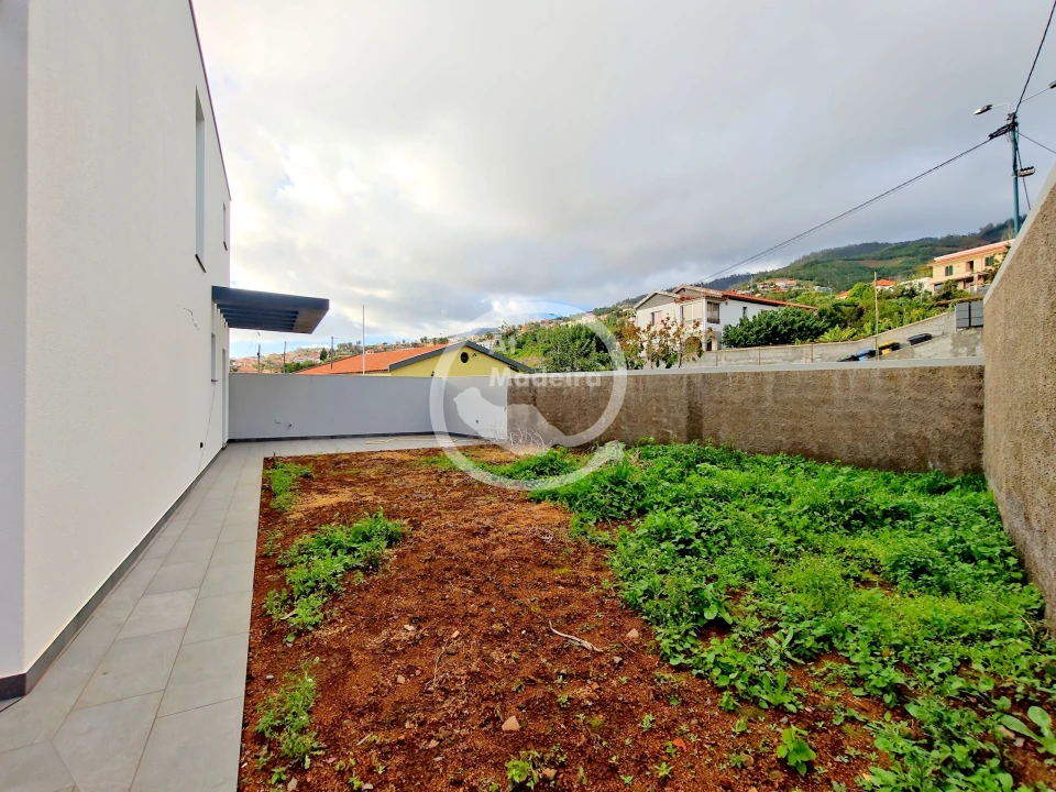 Moradia T3 para Venda em São Roque Foto 27