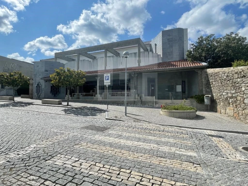 Prédio para Venda em Aguiar da Beira e Coruche Foto 1