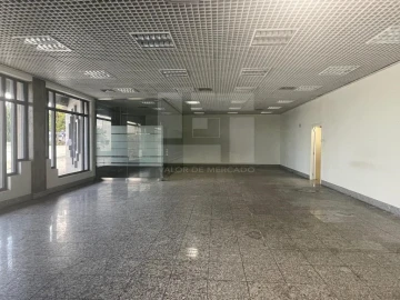 Prédio para Venda em Aguiar da Beira e Coruche