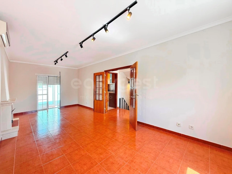 Moradia T3 para Venda em Azeitão (São Lourenço e São Simão) Foto 15