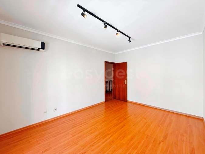 Moradia T3 para Venda em Azeitão (São Lourenço e São Simão) Foto 26
