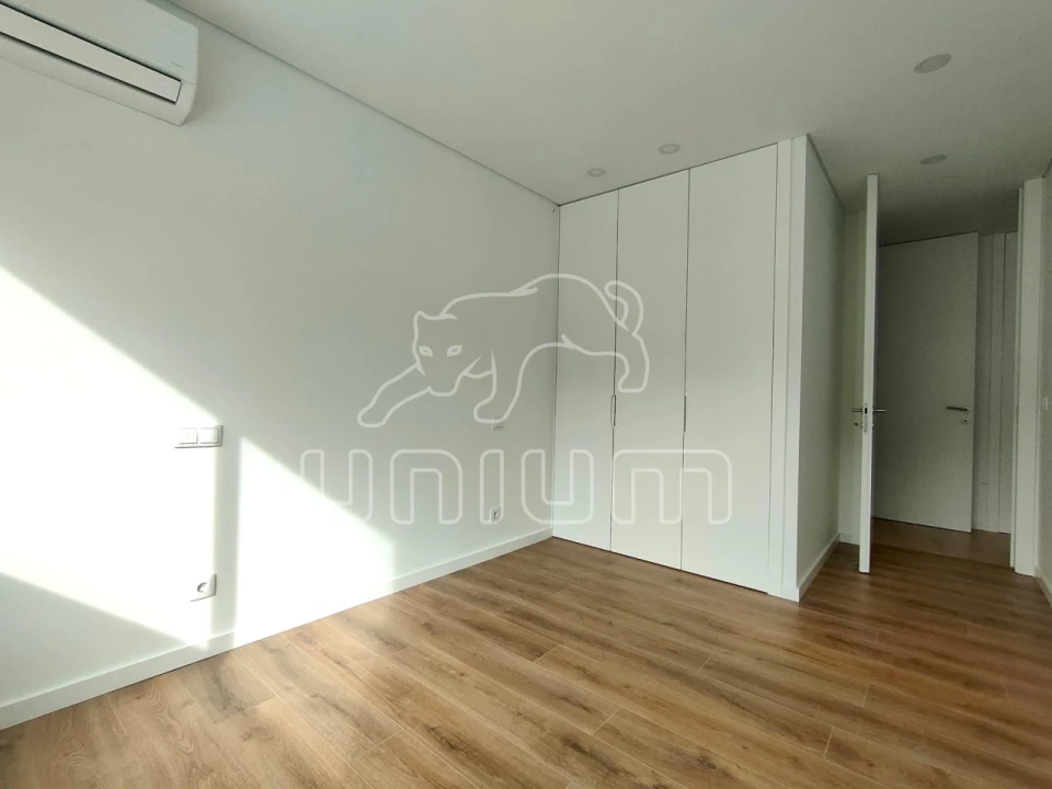 Apartamento T2 para Venda em Darque Foto 4