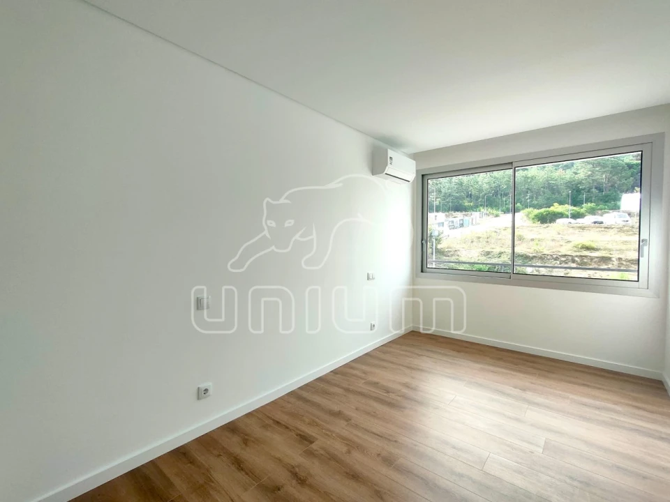 Apartamento T2 para Venda em Darque Foto 5