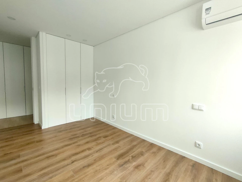 Apartamento T2 para Venda em Darque Foto 6
