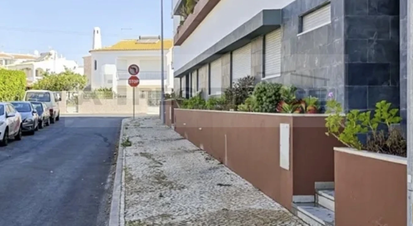 Apartamento T1 para Venda em Albufeira e Olhos de Água Foto 6