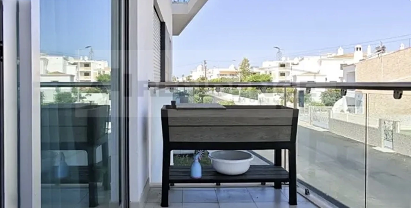 Apartamento T1 para Venda em Albufeira e Olhos de Água Foto 10