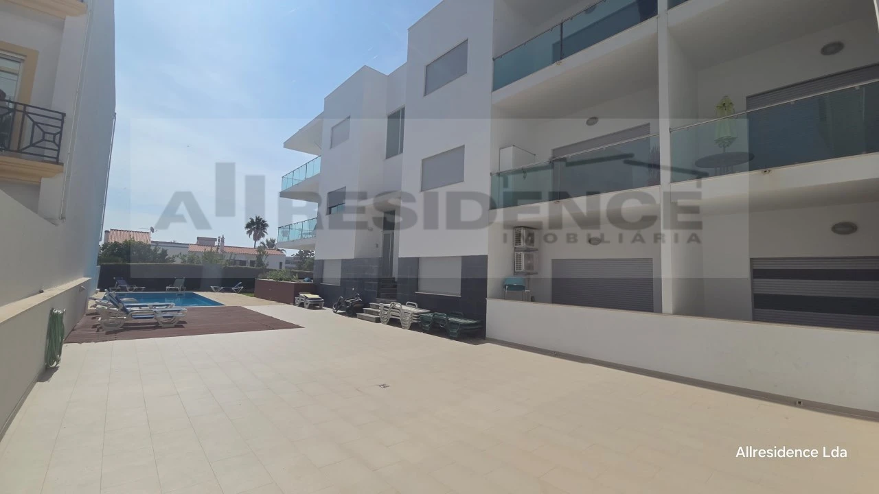 Apartamento T1 para Venda em Albufeira e Olhos de Água Foto 21