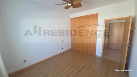 Apartamento T1 para Venda em Albufeira e Olhos de Água