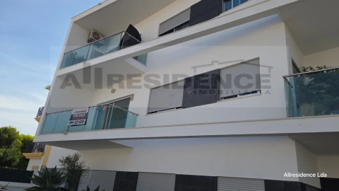Apartamento T1 para Venda em Albufeira e Olhos de Água
